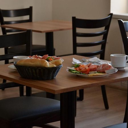 Hotel Decin Na Skrivance Kültér fotó