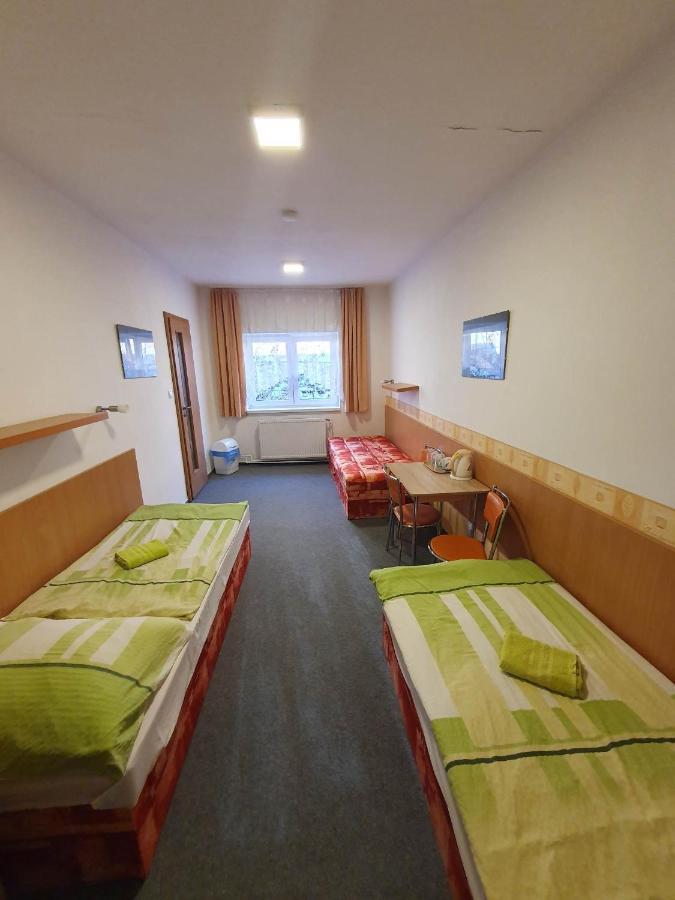 Hotel Decin Na Skrivance Kültér fotó