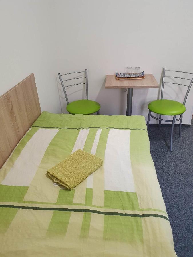 Hotel Decin Na Skrivance Kültér fotó