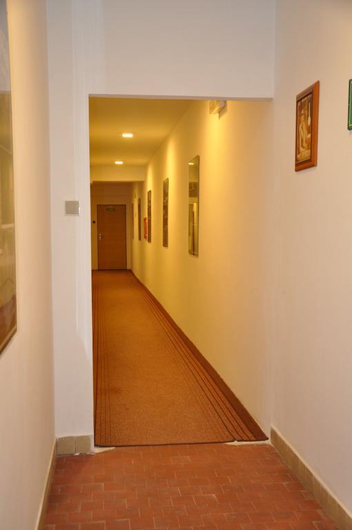 Hotel Decin Na Skrivance Kültér fotó